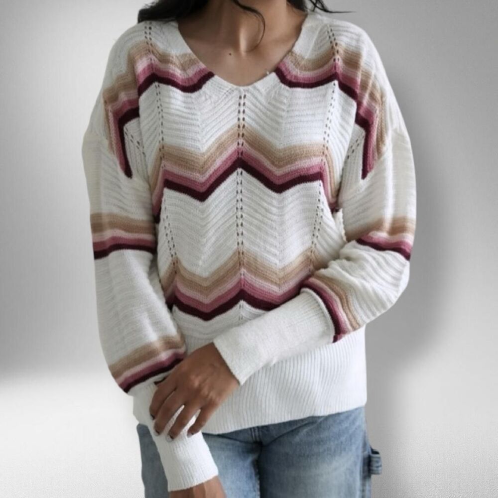 NWOT FCT With Love Cream & Mauve Chevron Knit Sweater – Size L